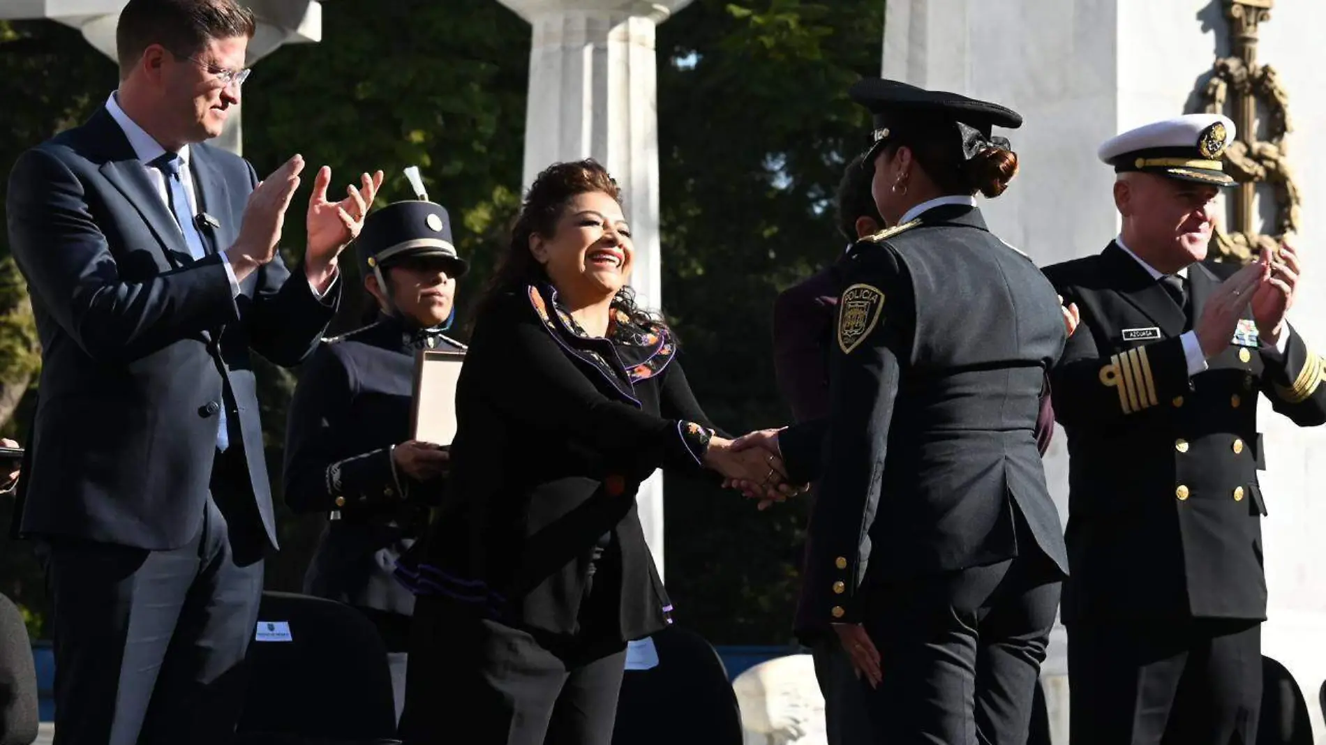 Día de policía  (1)